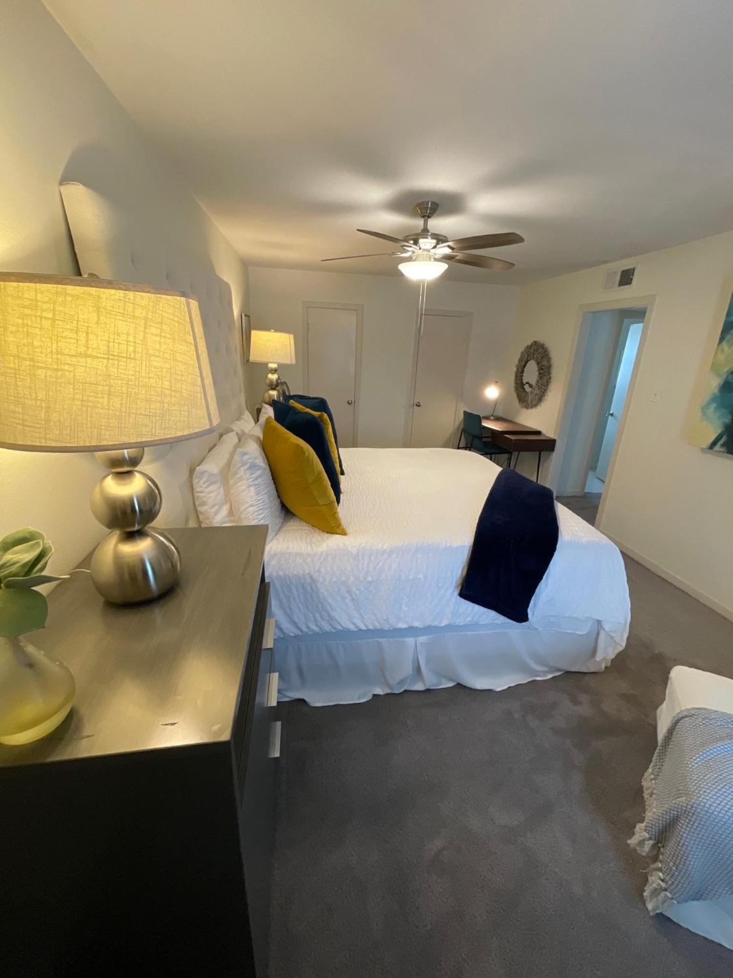 The Royal At Galleria Apartamento *